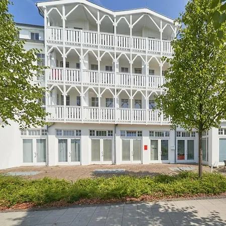 Attraktive Fuer Vier Mit Balkon In Apartment